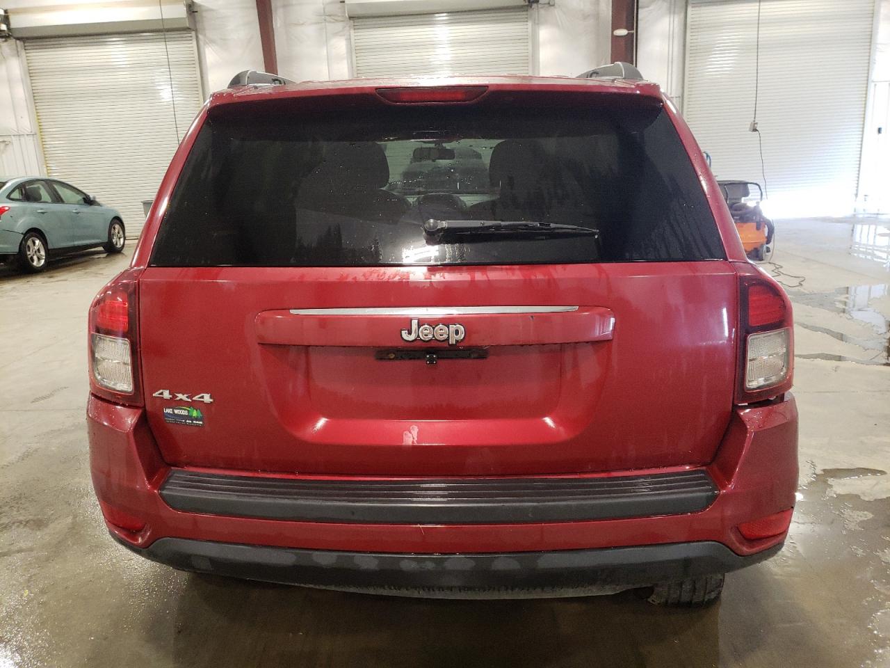 1C4NJDBB2FD240144 2015 Jeep Compass Sport