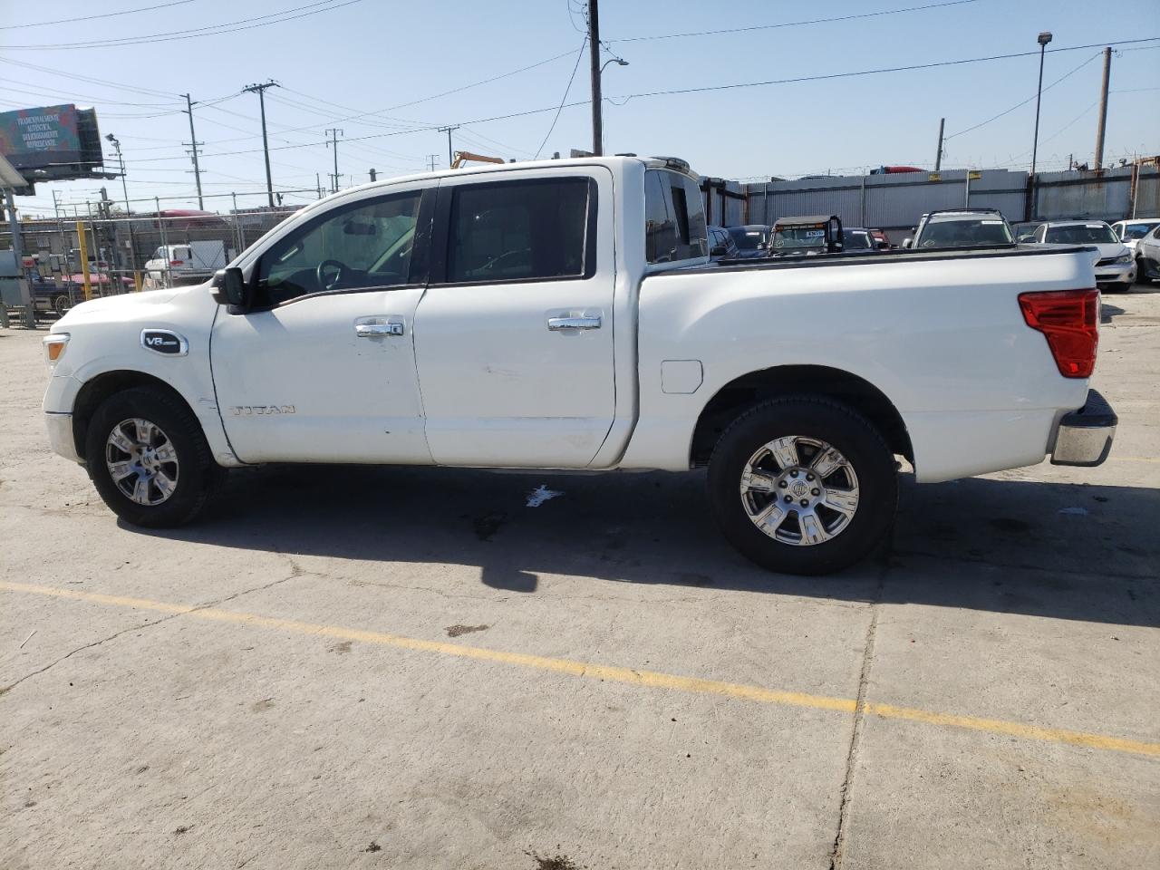 1N6AA1EK4HN512552 2017 Nissan Titan S