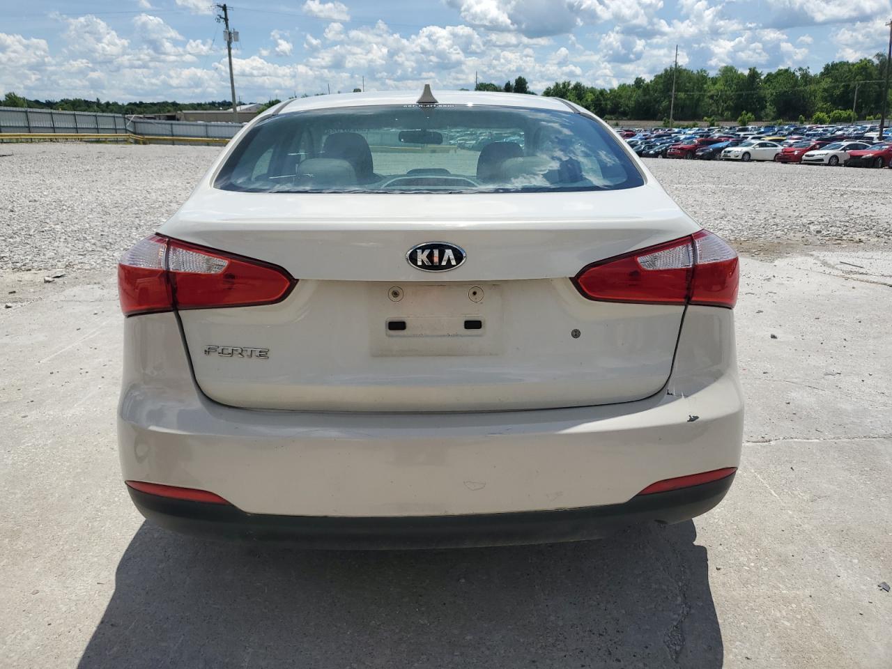 KNAFK4A63F5255880 2015 Kia Forte Lx