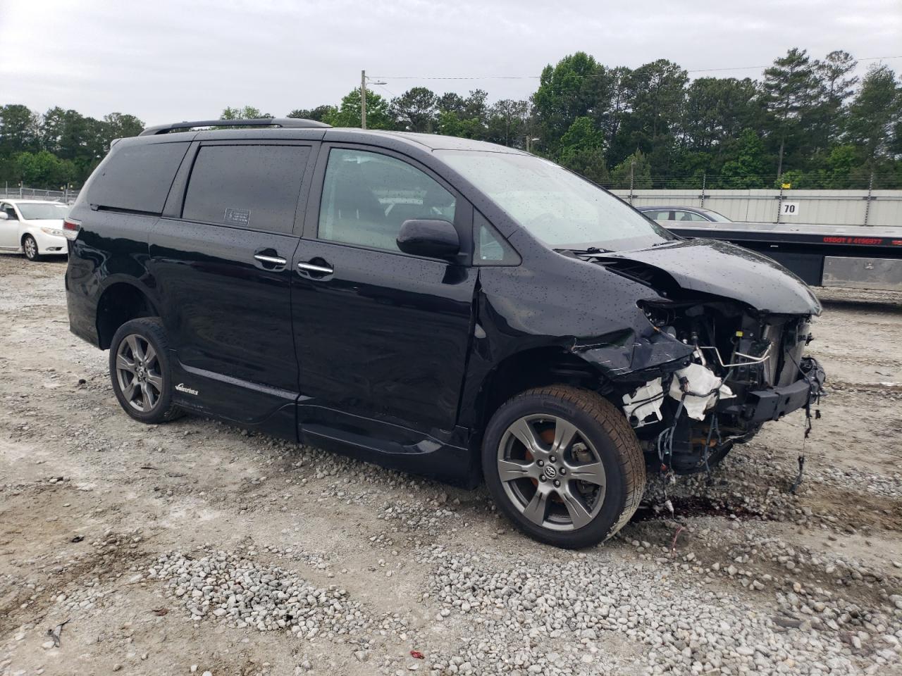 5TDXZ3DC5KS011358 2019 Toyota Sienna Se