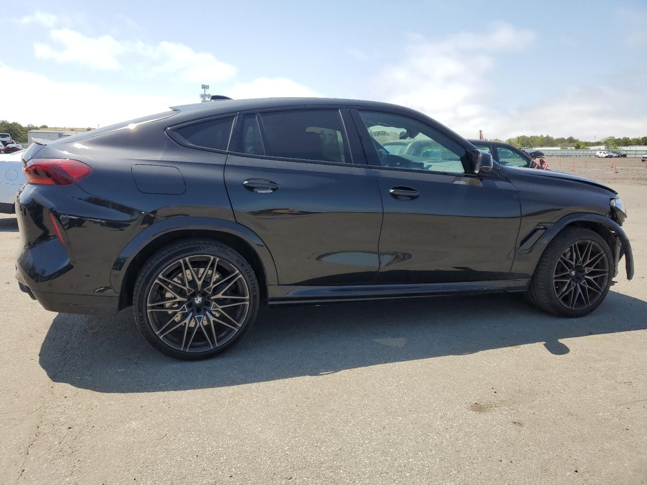 5YMCY0C02M9G30163 2021 BMW X6 M