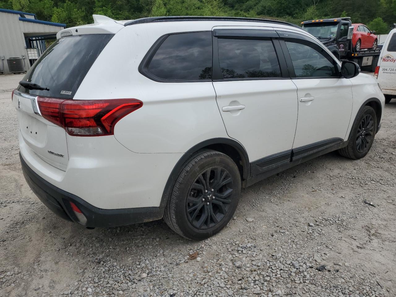 JA4AZ3A30KZ055237 2019 Mitsubishi Outlander Se