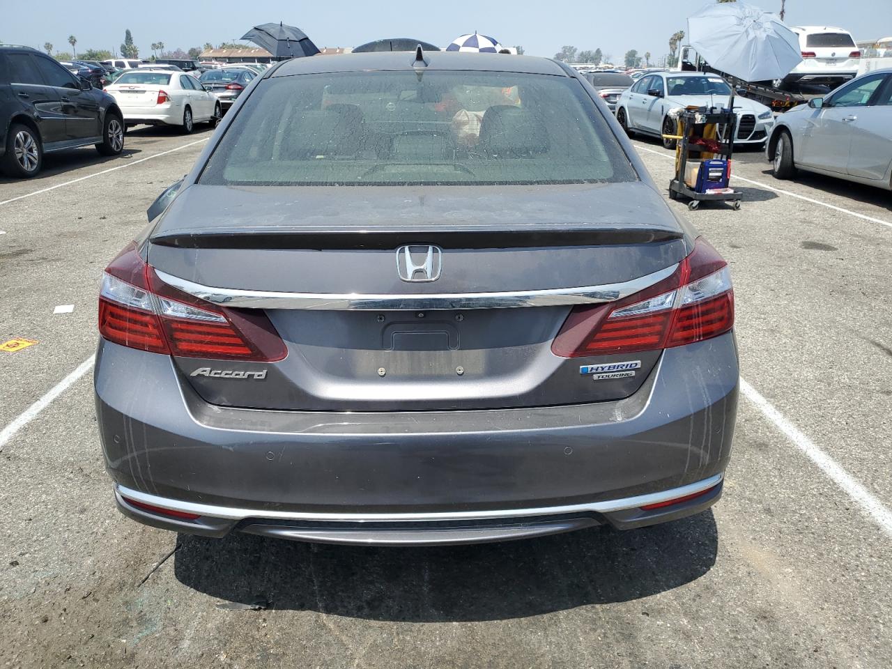 JHMCR6F76HC031613 2017 Honda Accord Touring Hybrid