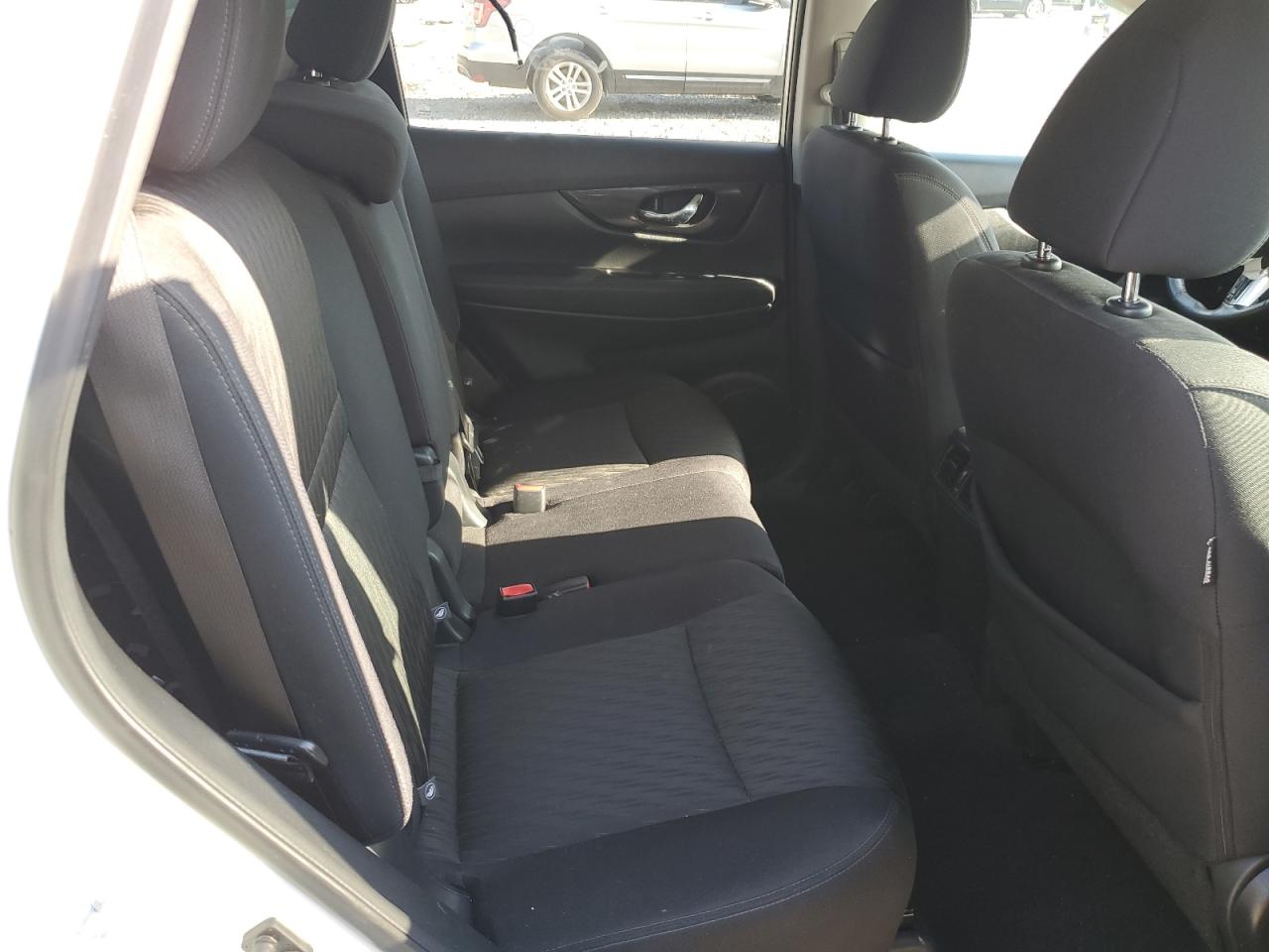 5N1AT2MV7HC751986 2017 Nissan Rogue Sv