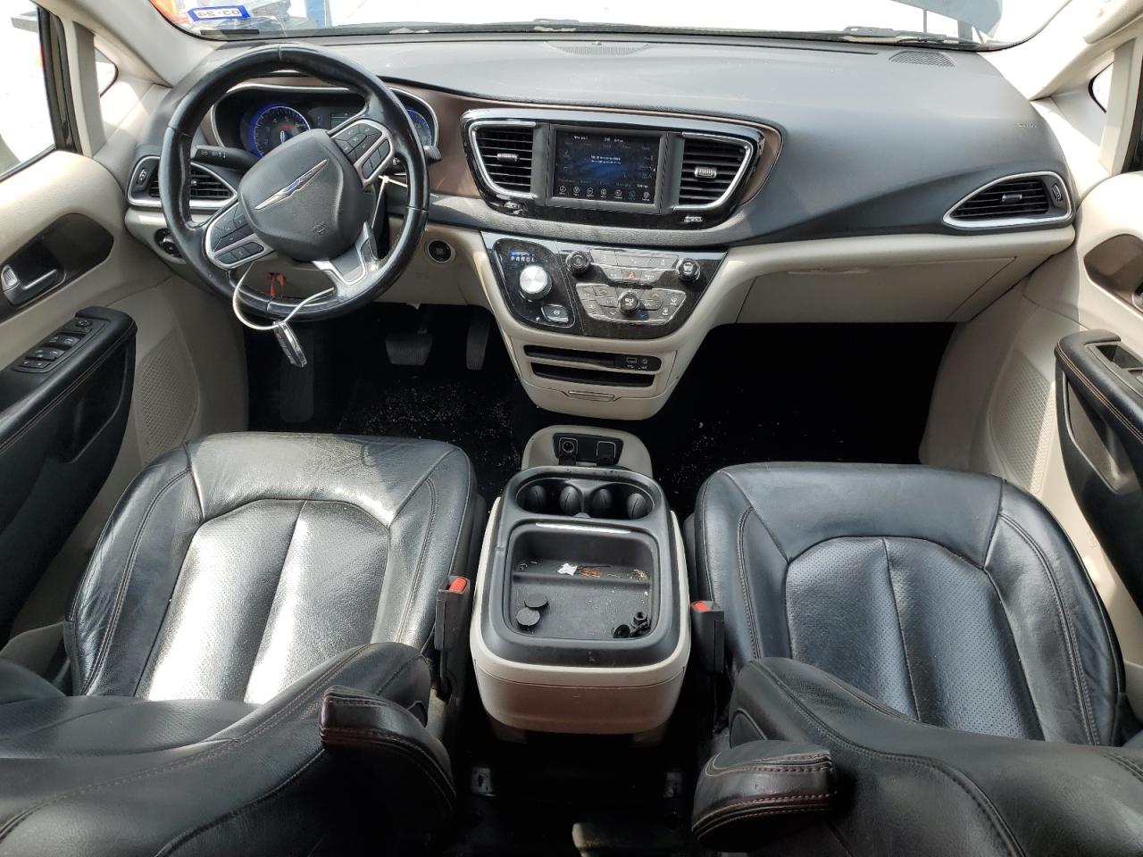 2C4RC1BG2KR625278 2019 Chrysler Pacifica Touring L