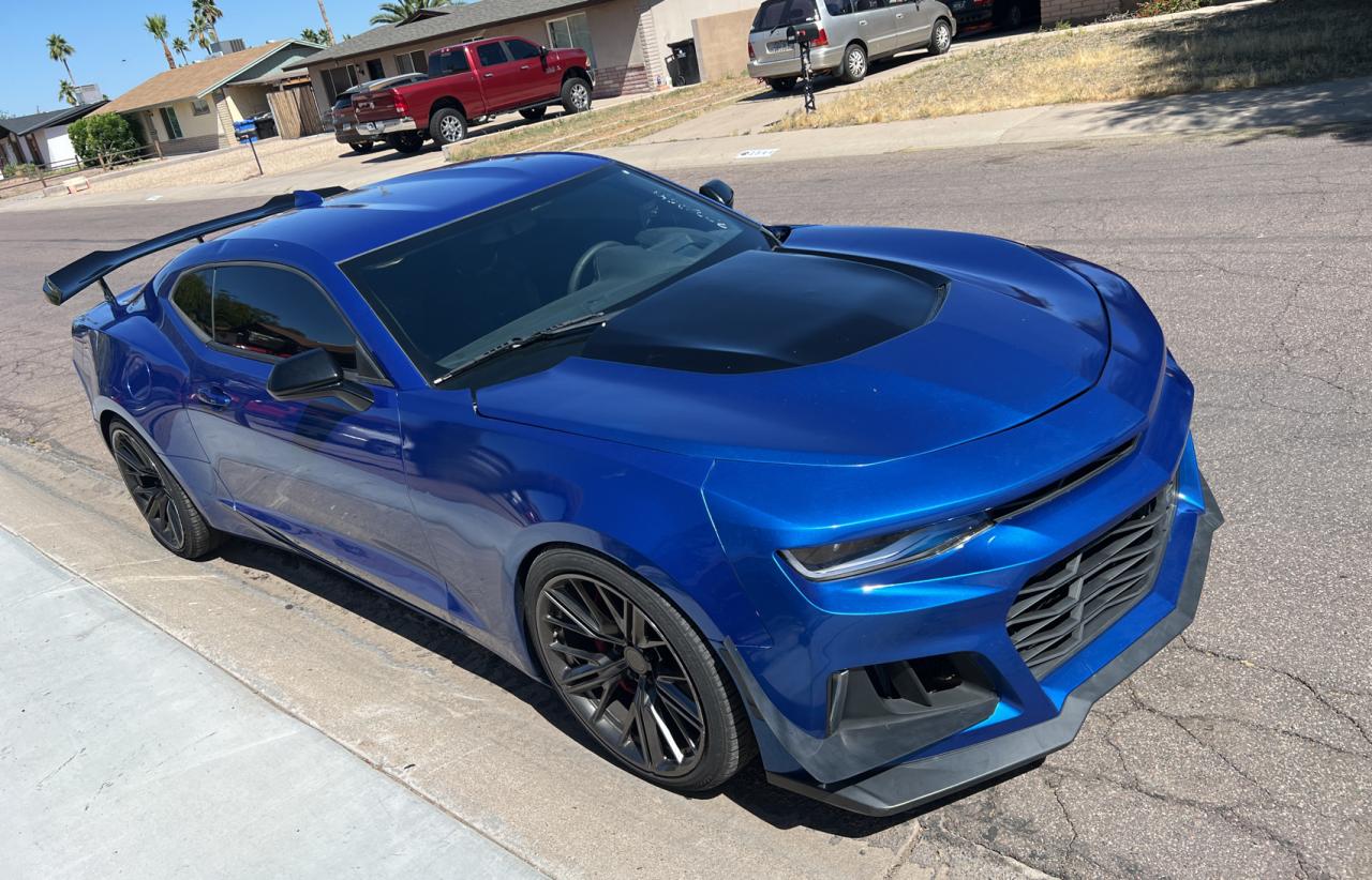 1G1FE1R73J0118359 2018 Chevrolet Camaro Ss