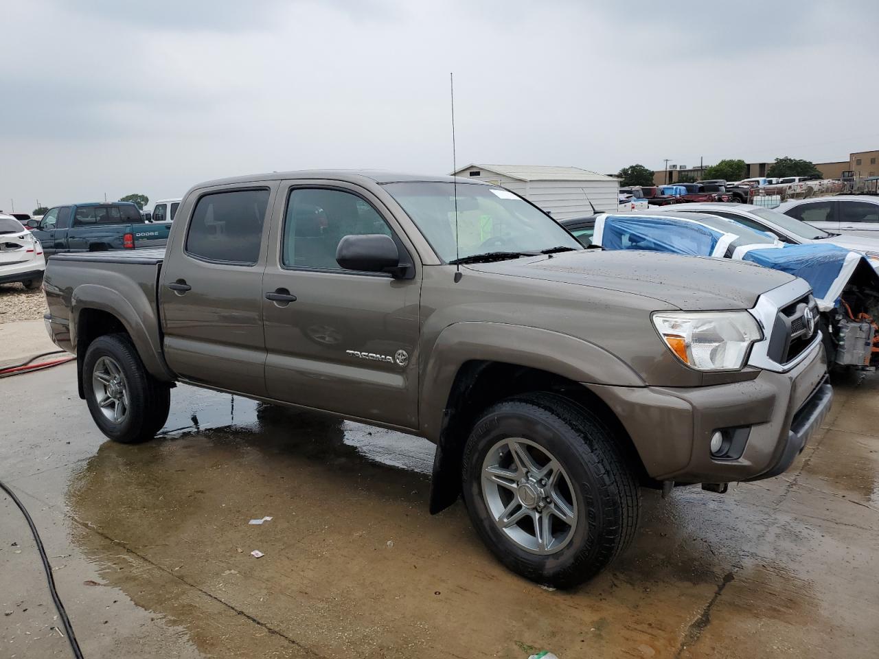 3TMJU4GN2EM163965 2014 Toyota Tacoma Double Cab Prerunner