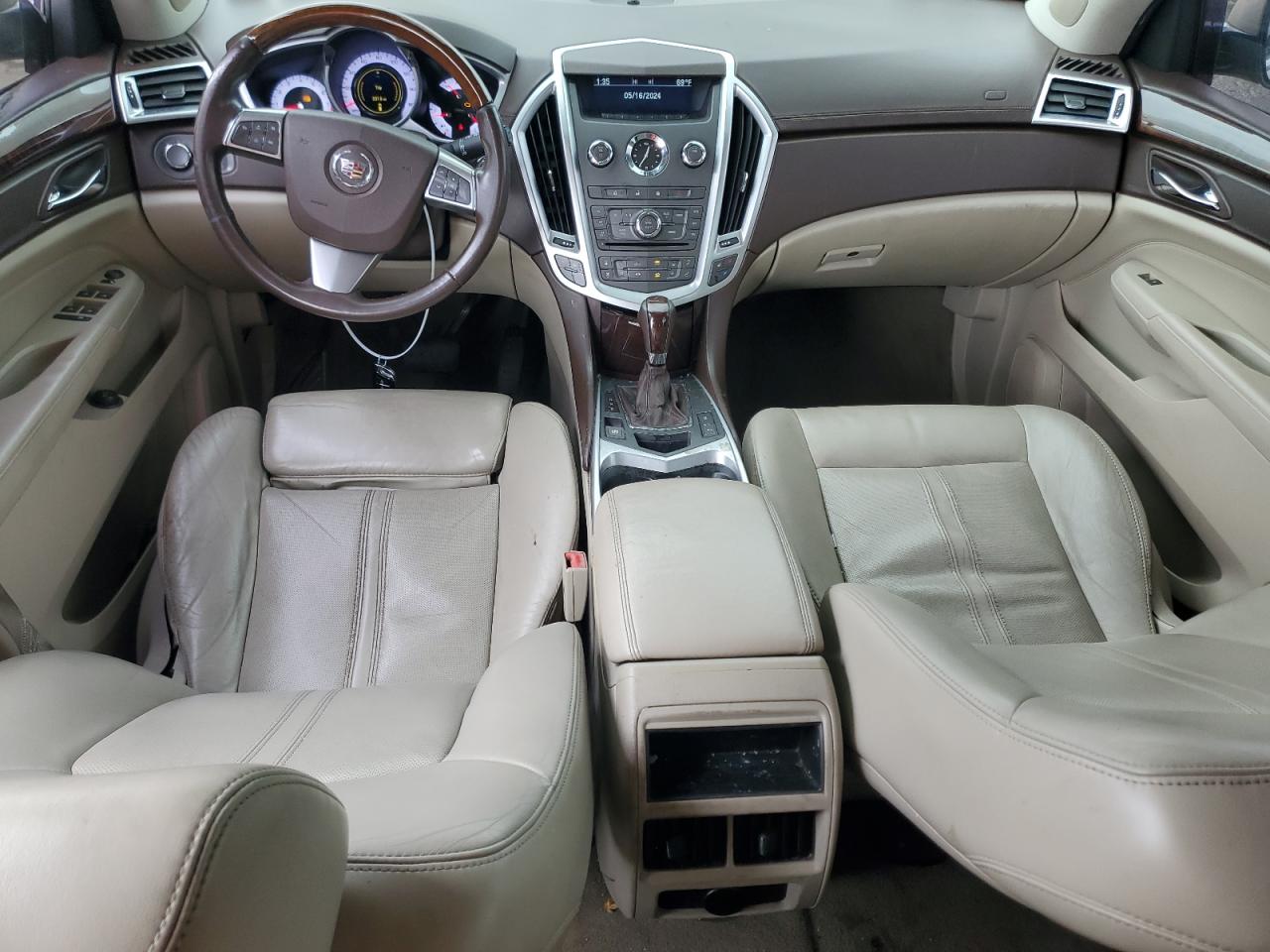 3GYFNAEY8AS649338 2010 Cadillac Srx Luxury Collection