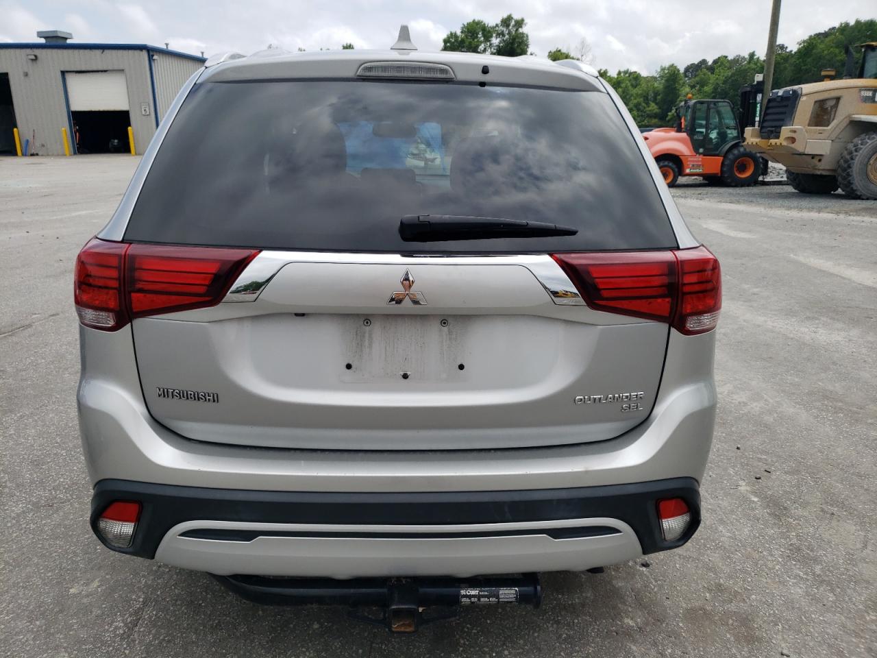 JA4AD3A34KJ001100 2019 Mitsubishi Outlander Se