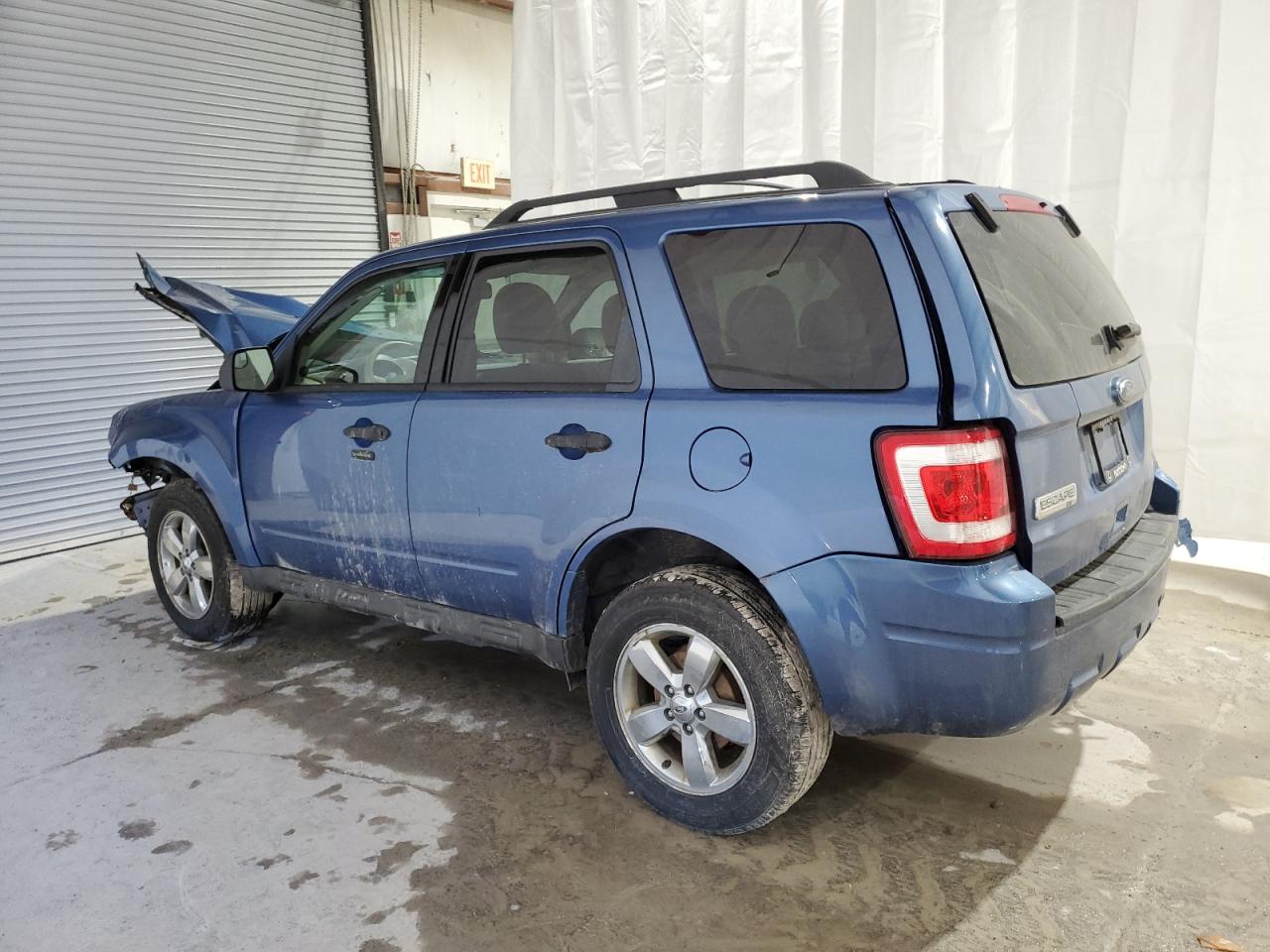 1FMCU9D75AKD27640 2010 Ford Escape Xlt