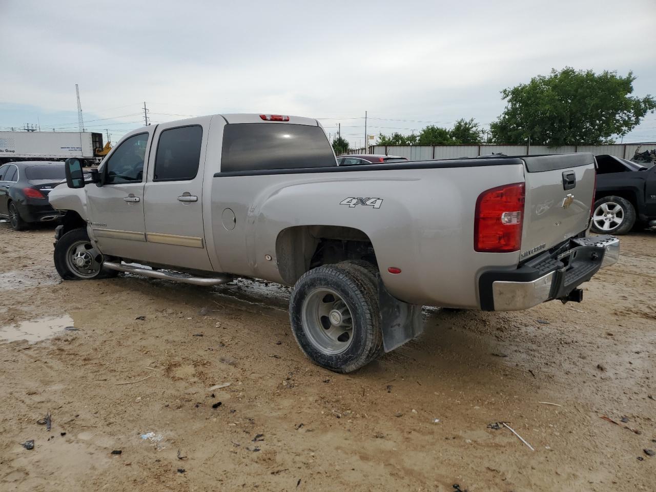 1GCJK93669F117997 2009 Chevrolet Silverado K3500 Ltz