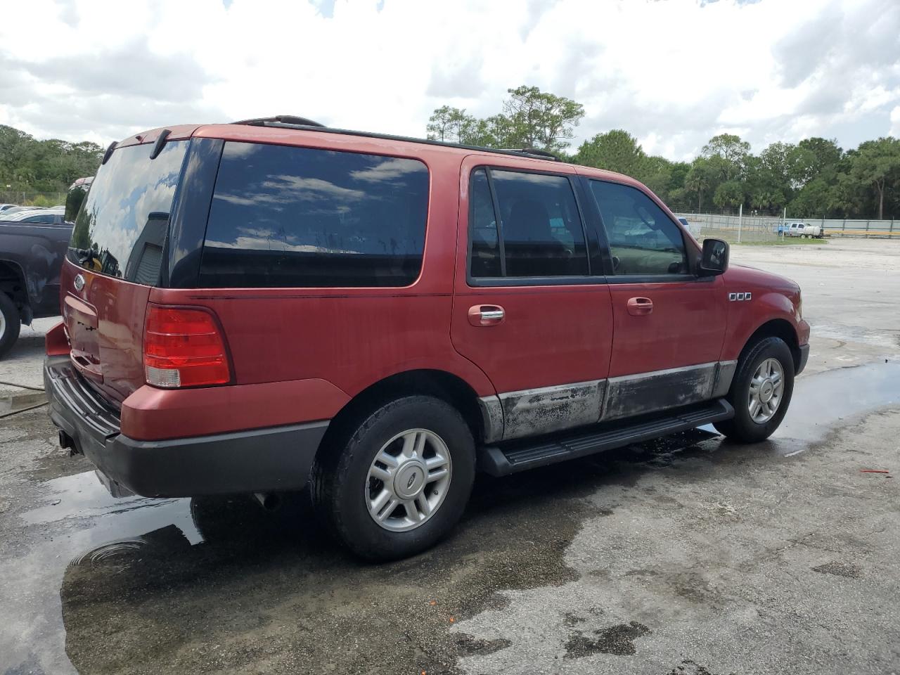 1FMRU15W04LA50993 2004 Ford Expedition Xlt