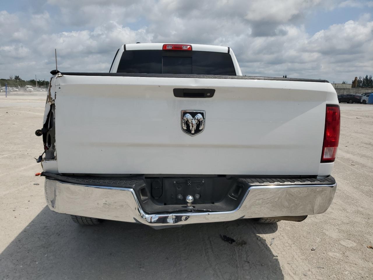 1C6RR6GT2GS227292 2016 Ram 1500 Slt