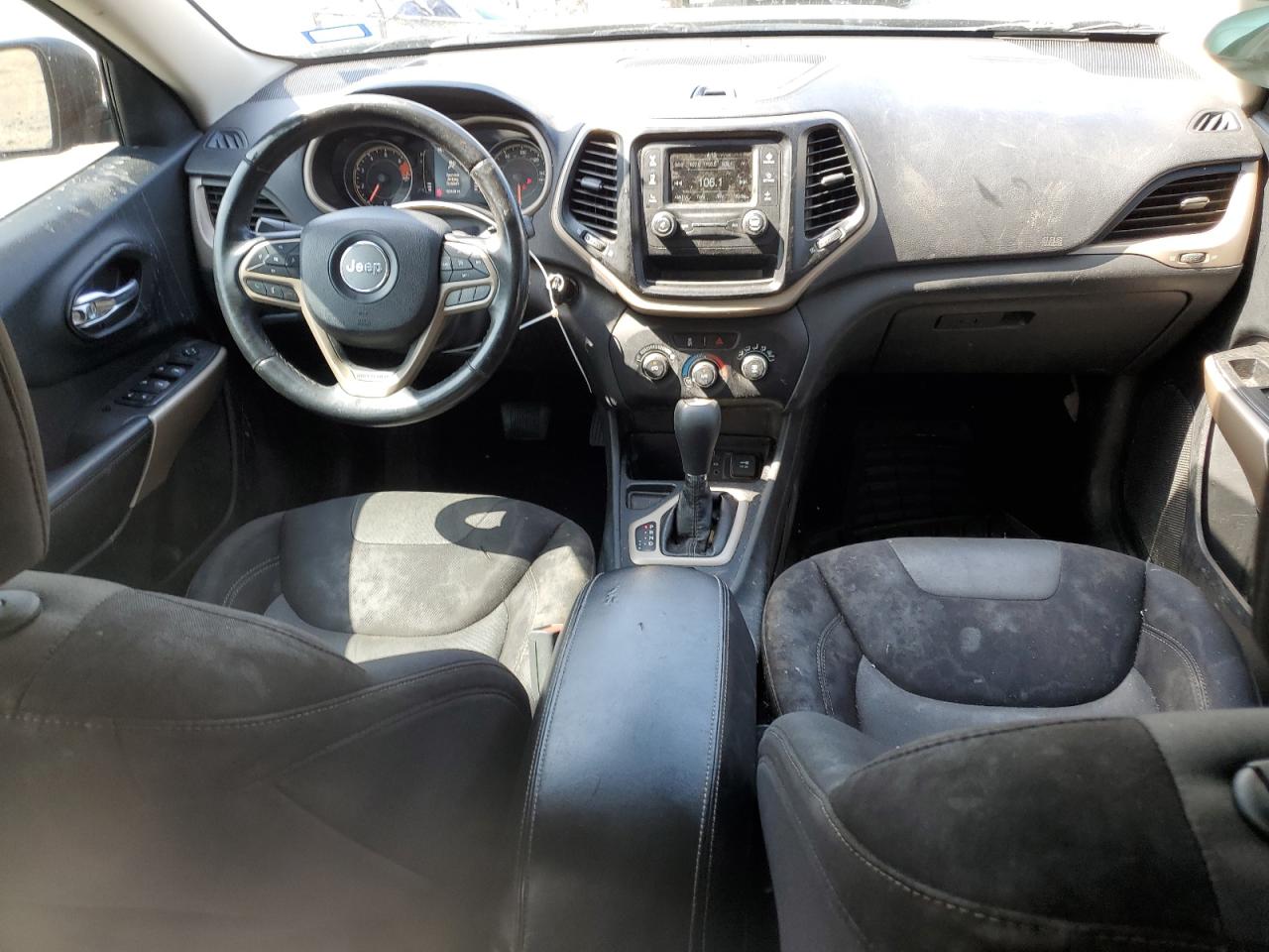 1C4PJLAB4HW654733 2017 Jeep Cherokee Sport