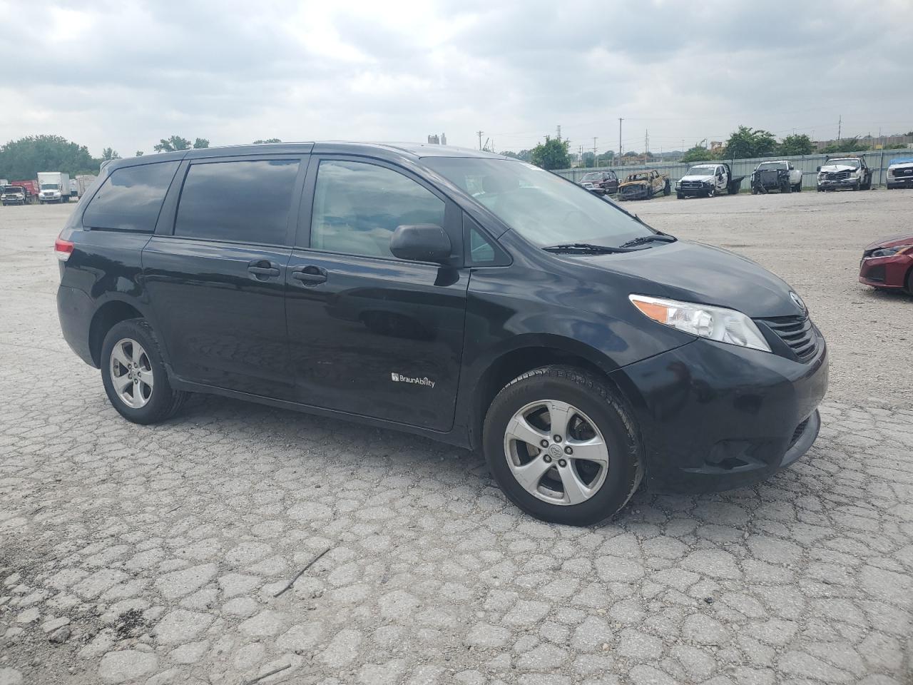 5TDZK3DC5ES511599 2014 Toyota Sienna