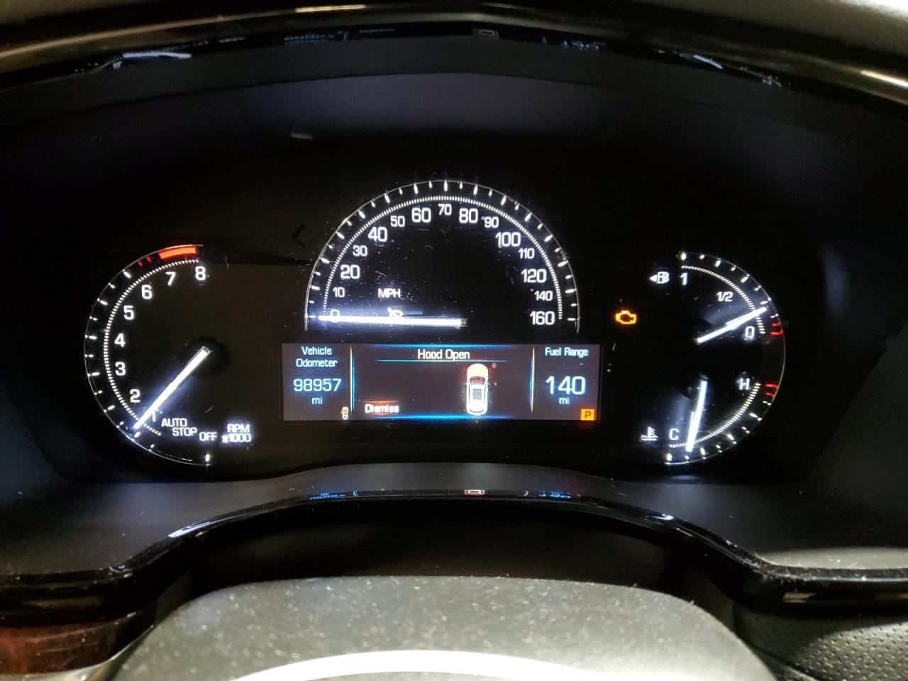 1GYKNDRS7JZ221785 2018 Cadillac Xt5 Luxury