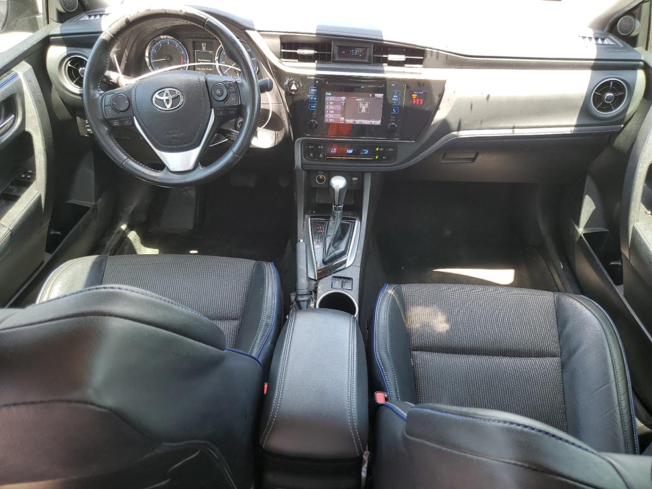 2018 Toyota Corolla L vin: 5YFBURHEXJP837251