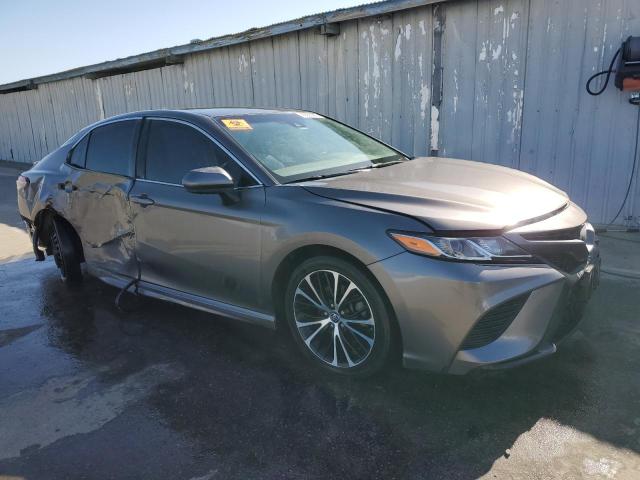 VIN 4T1B11HK8JU022786 2018 Toyota Camry, L no.4