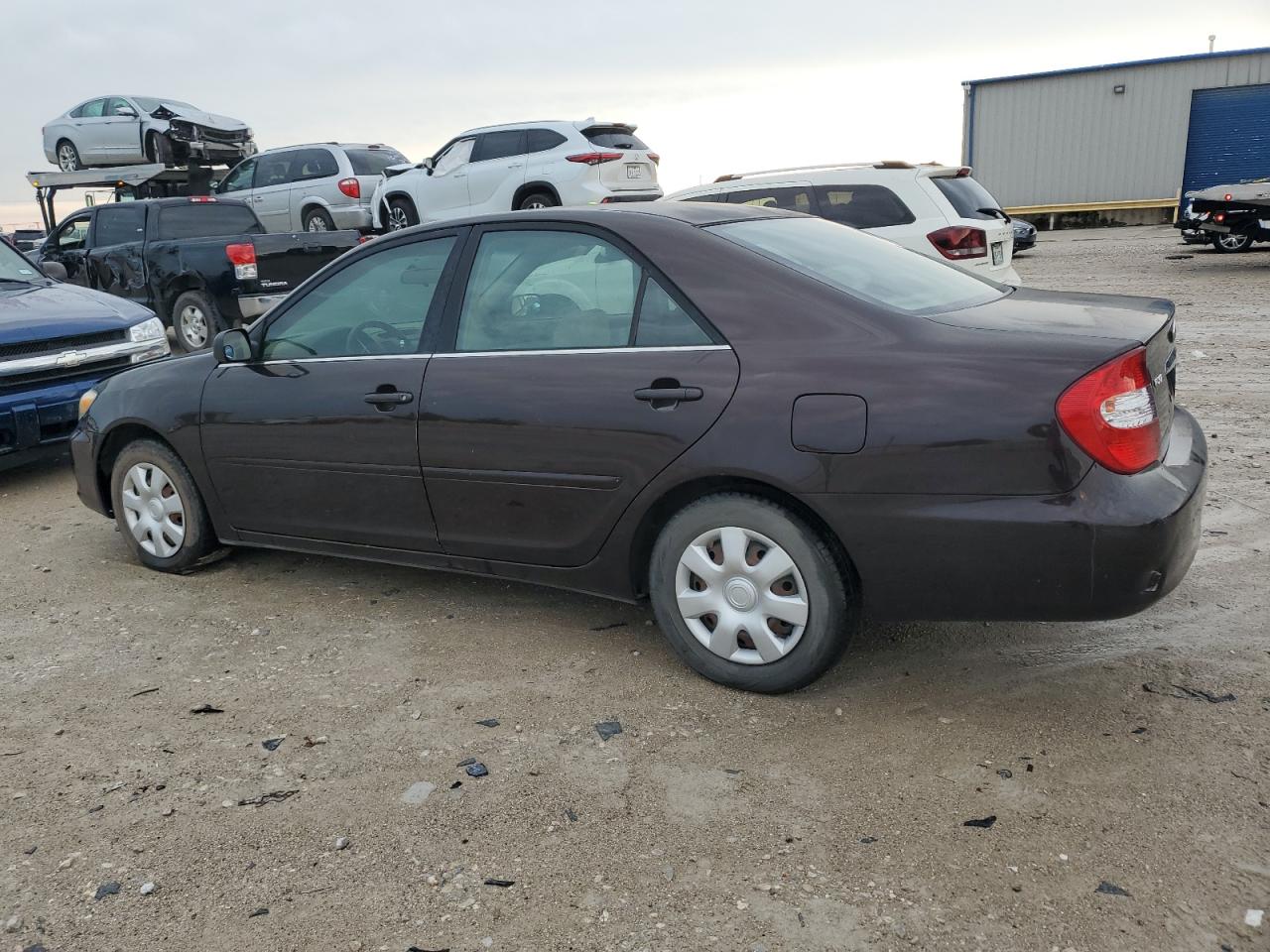 JTDBE32K220111761 2002 Toyota Camry Le