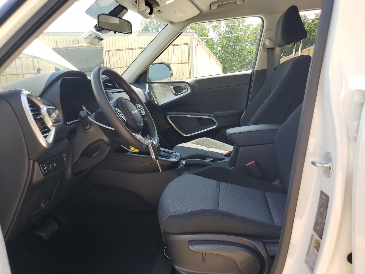 KNDJ23AU0R7898038 2024 Kia Soul Lx