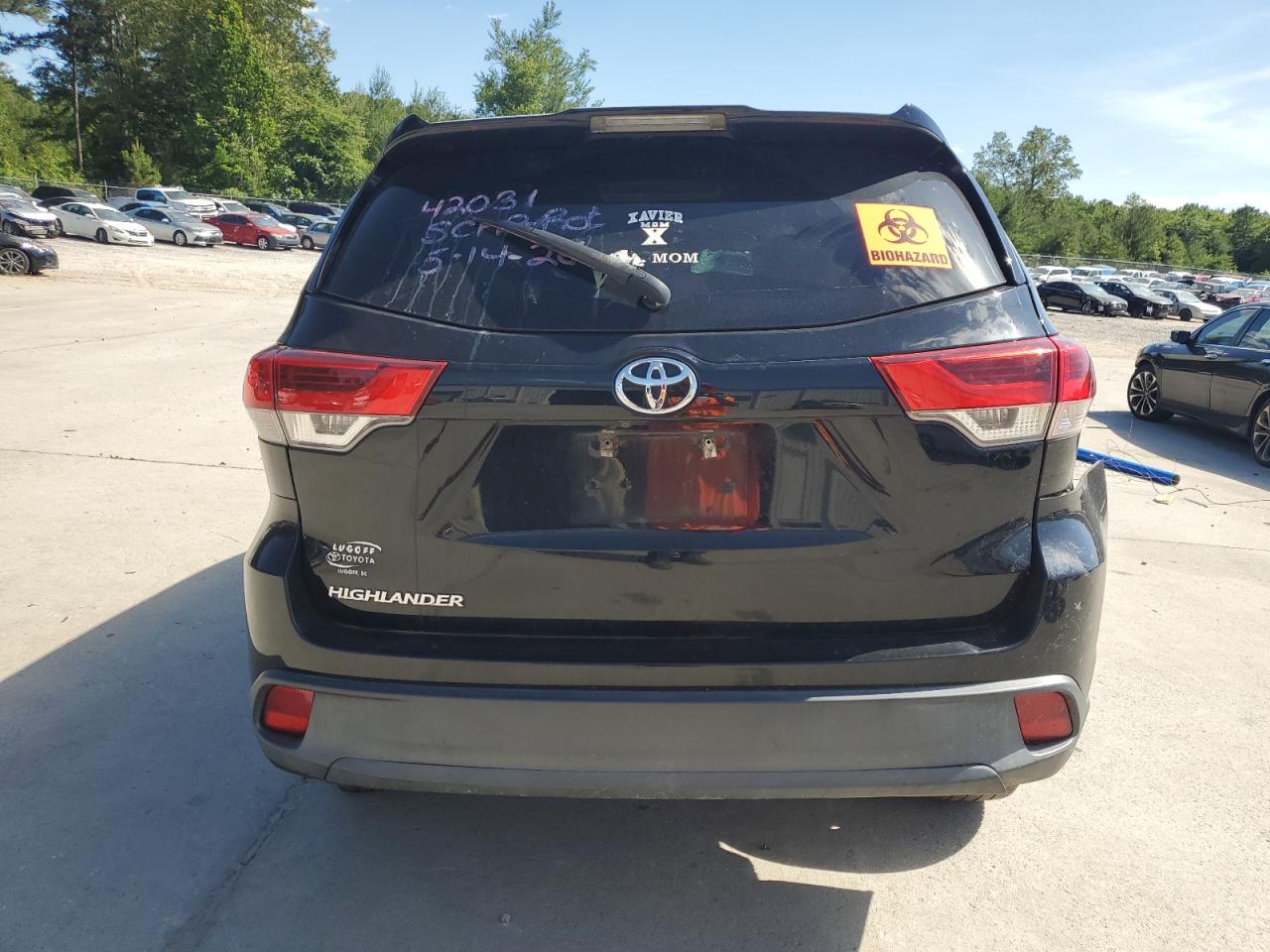 5TDZZRFH2JS274412 2018 Toyota Highlander Le