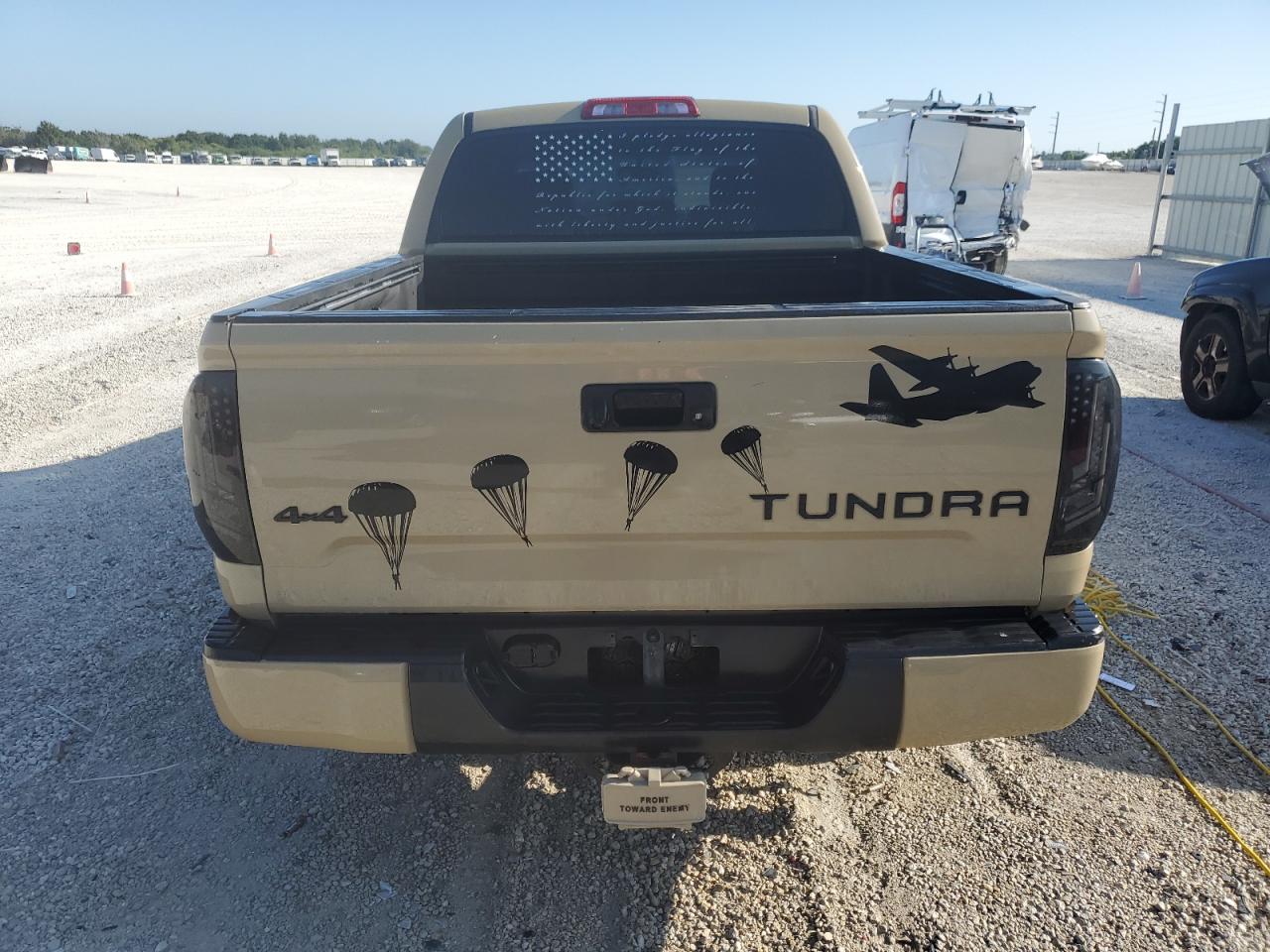 5TFDW5F1XGX559084 2016 Toyota Tundra Crewmax Sr5