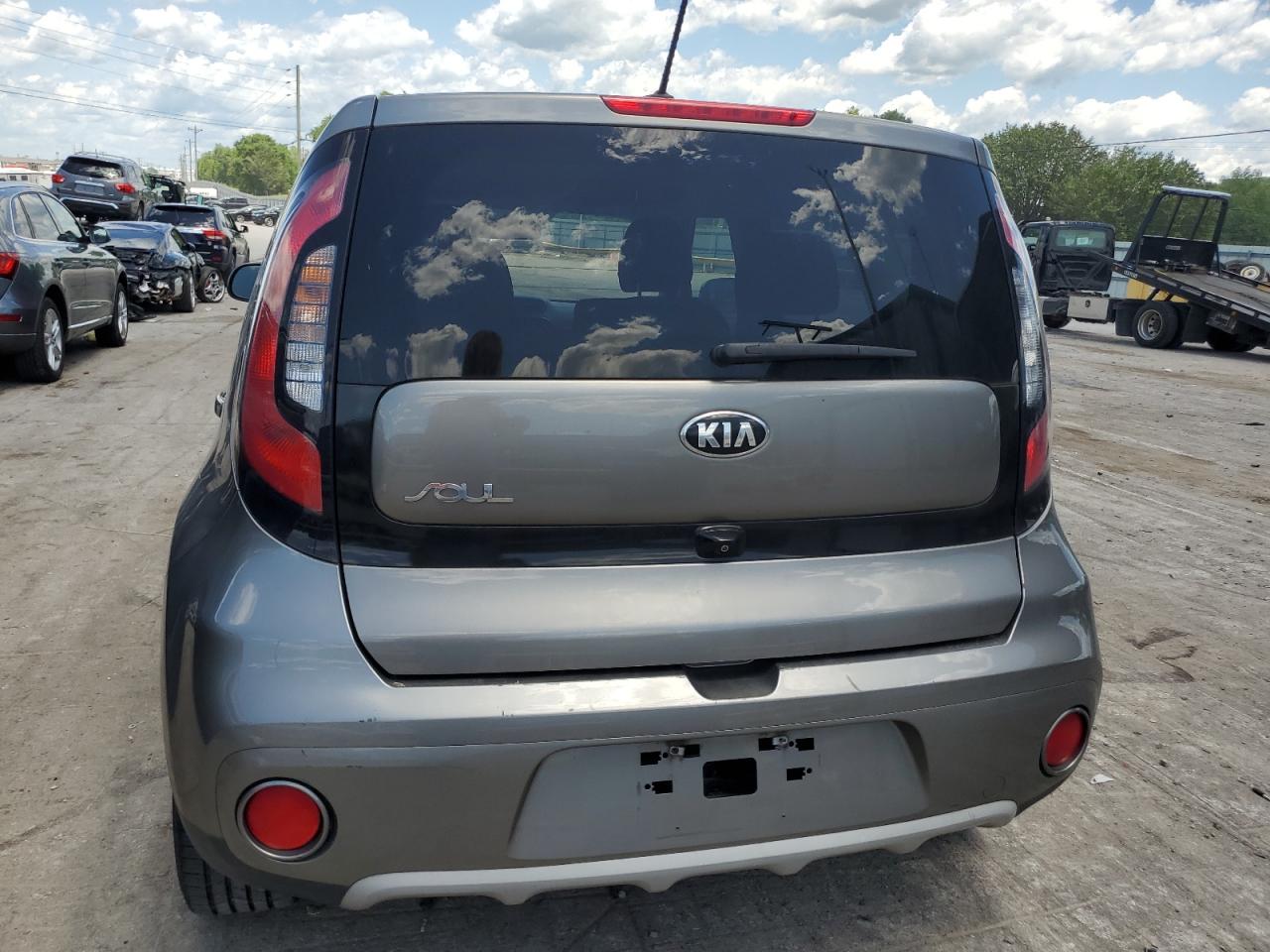 KNDJP3A55K7697946 2019 Kia Soul +