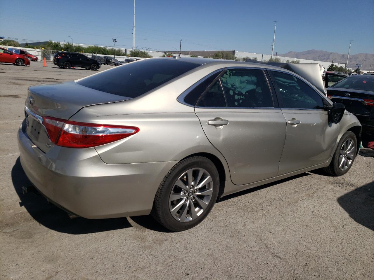 4T4BF1FK3FR475795 2015 Toyota Camry Le