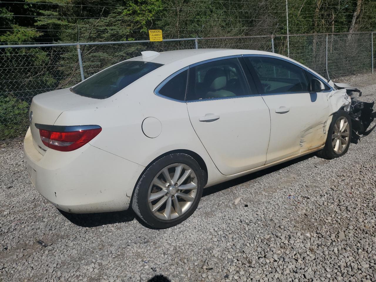 1G4PP5SK2F4108462 2015 Buick Verano