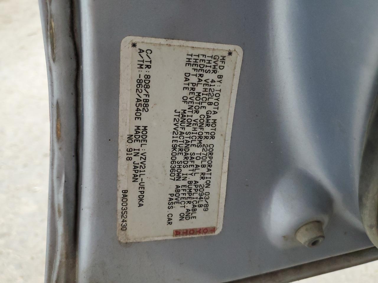 JT2VV21E9K0063607 1989 Toyota Camry Dlx