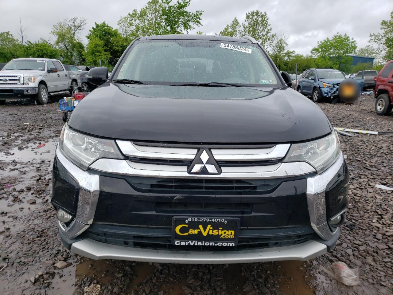 JA4AZ3A37JZ013369 2018 Mitsubishi Outlander Se