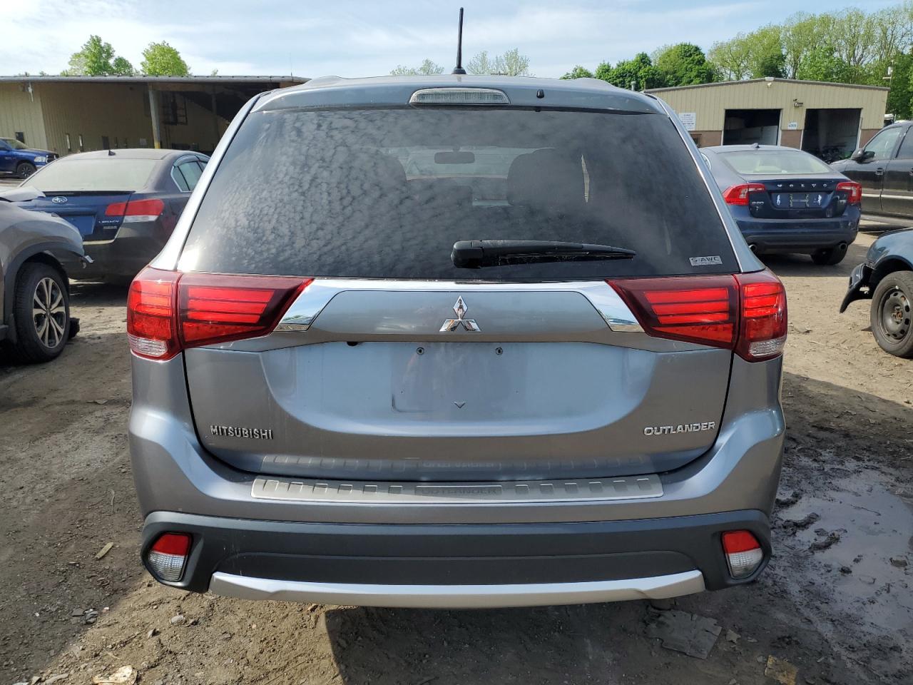 JA4AZ3A37GZ002929 2016 Mitsubishi Outlander Se