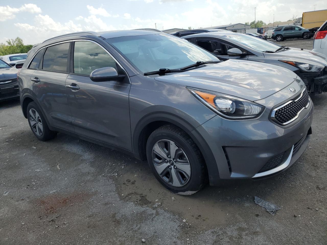 KNDCB3LC9H5068374 2017 Kia Niro Fe