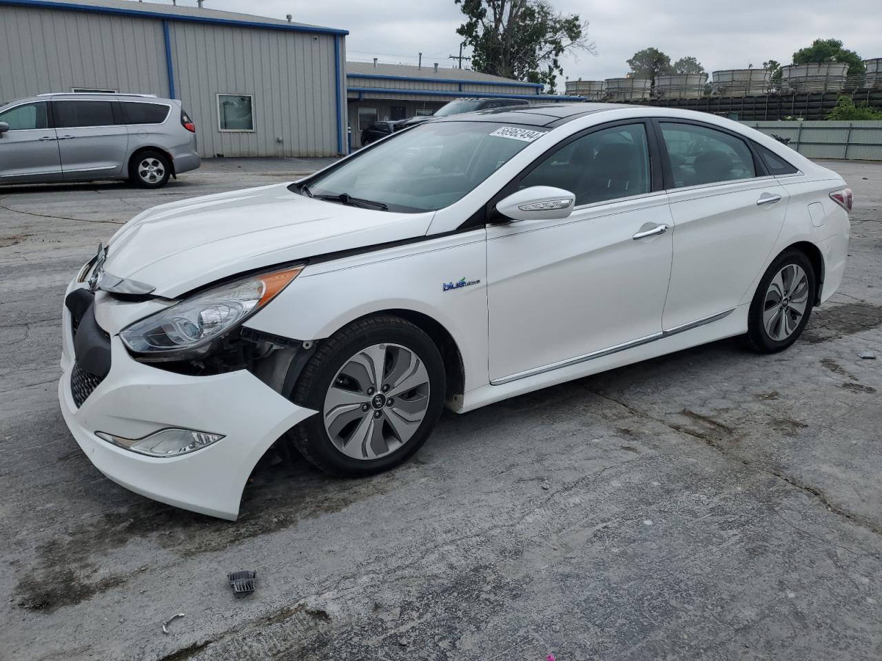 HYUNDAI SONATA HYBRID