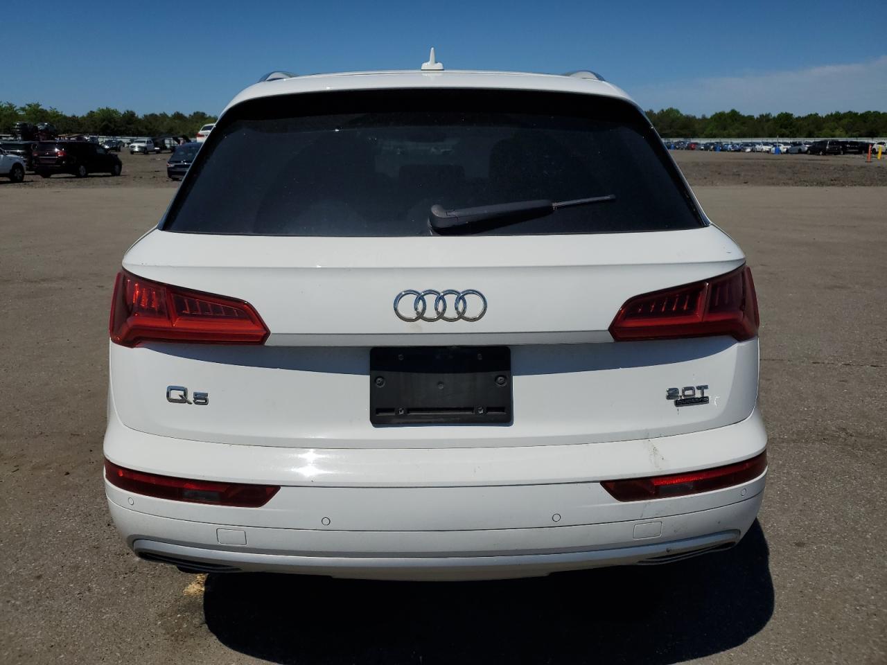 WA1BNAFY7J2025751 2018 Audi Q5 Premium Plus