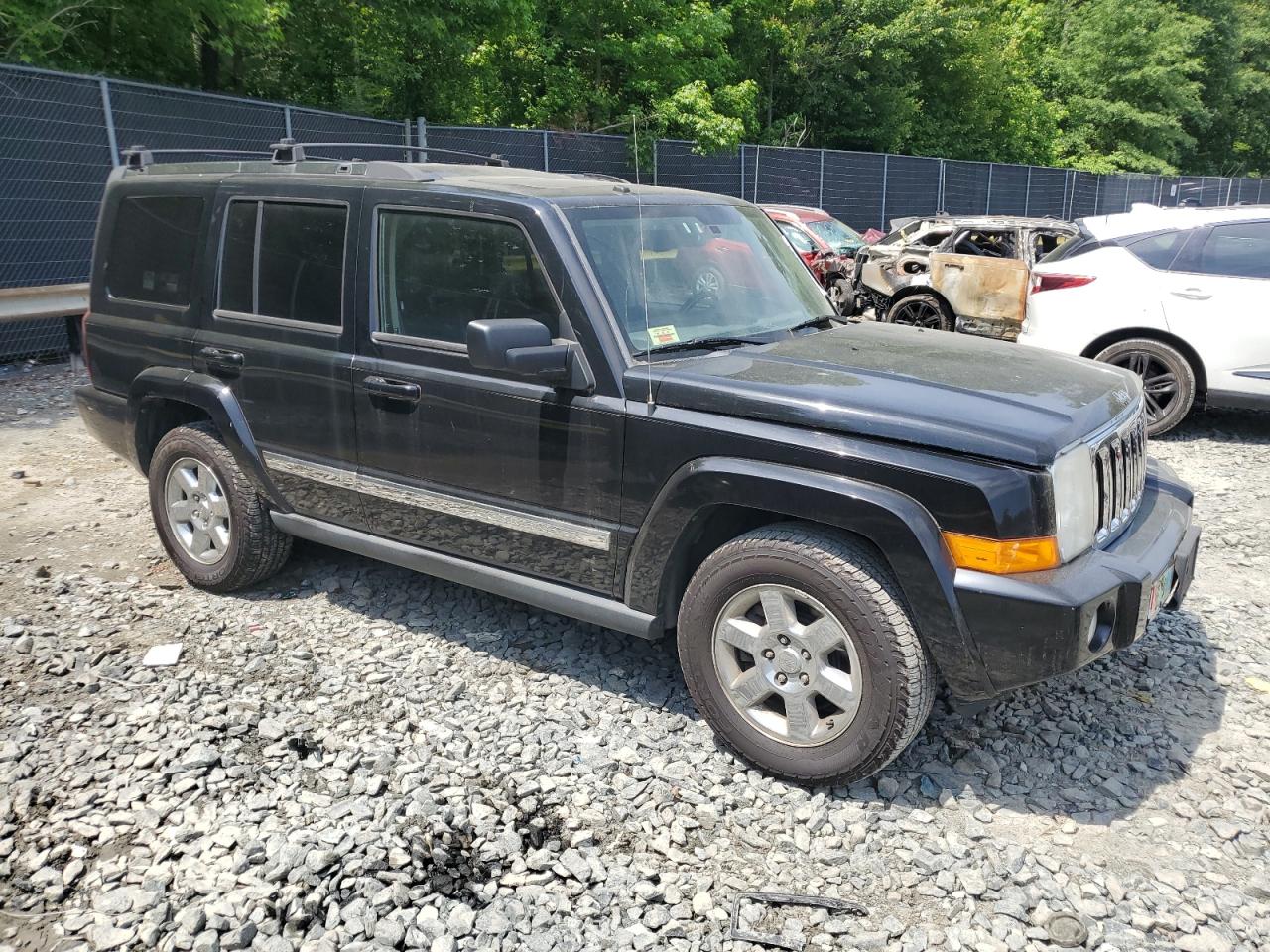 1J8HG58208C182805 2008 Jeep Commander Limited