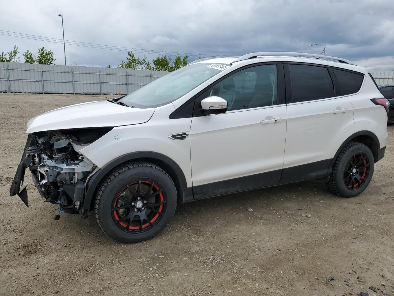 1FMCU9J91JUC42823 2018 Ford Escape Titanium