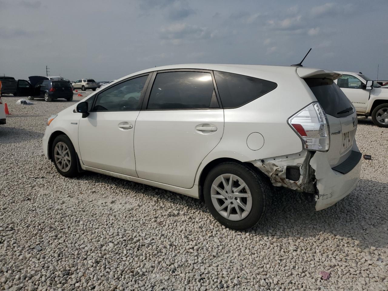 JTDZN3EU1C3143211 2012 Toyota Prius V