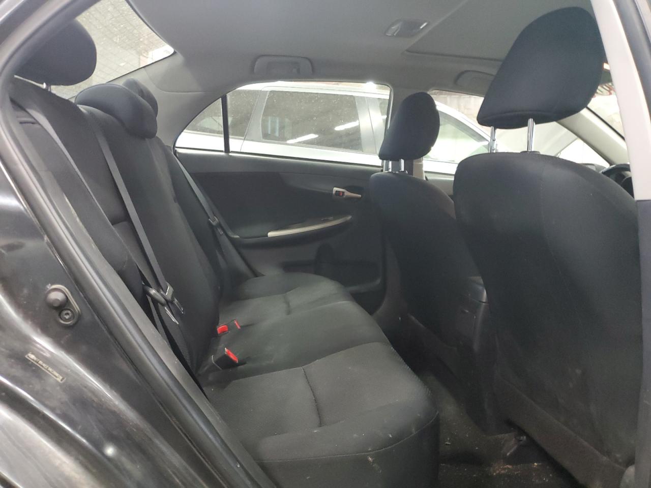 2T1BU4EE1AC288014 2010 Toyota Corolla Base