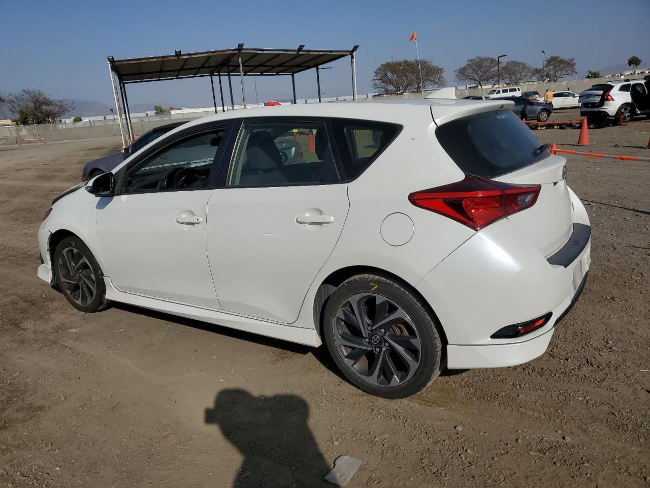 2016 Toyota Scion Im vin: JTNKARJE4GJ510310