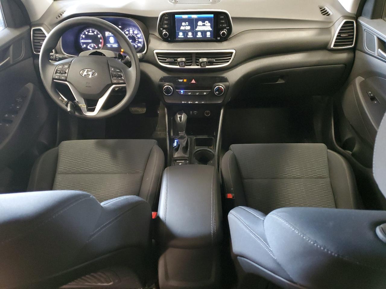 KM8J2CA40KU007796 2019 Hyundai Tucson Se