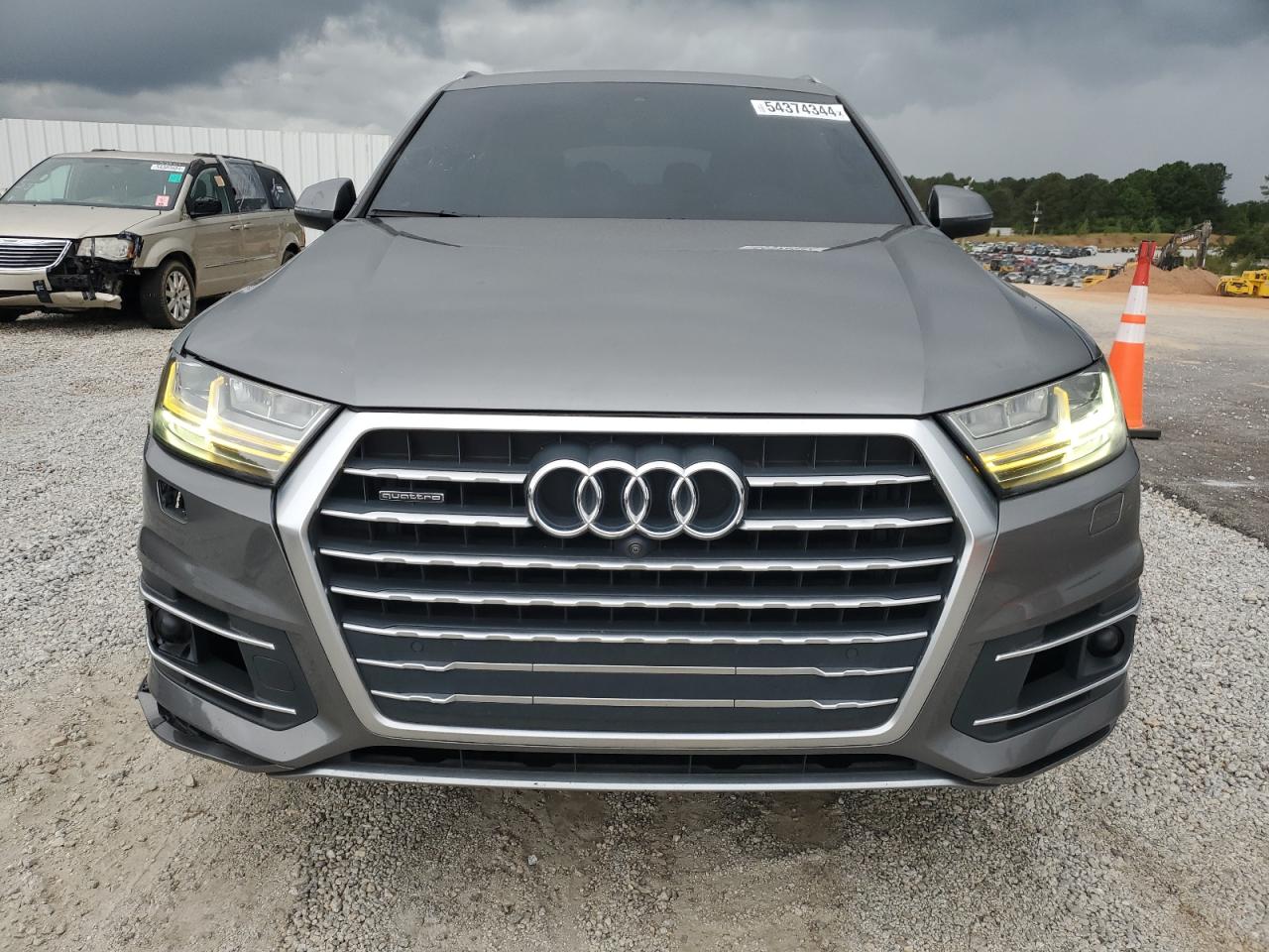 2017 Audi Q7 Premium Plus vin: WA1LAAF7XHD024454