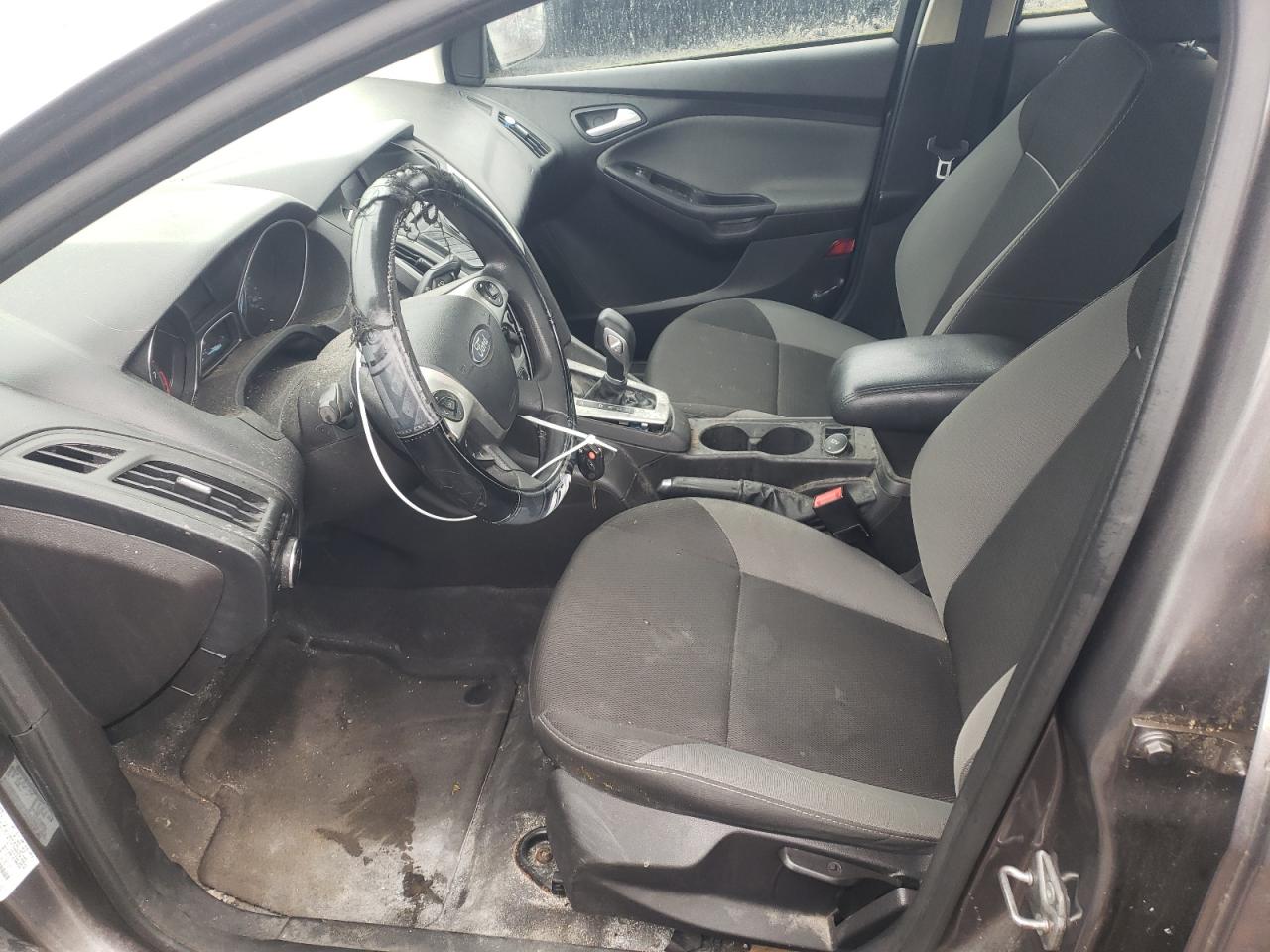 1FADP3F22EL285156 2014 Ford Focus Se