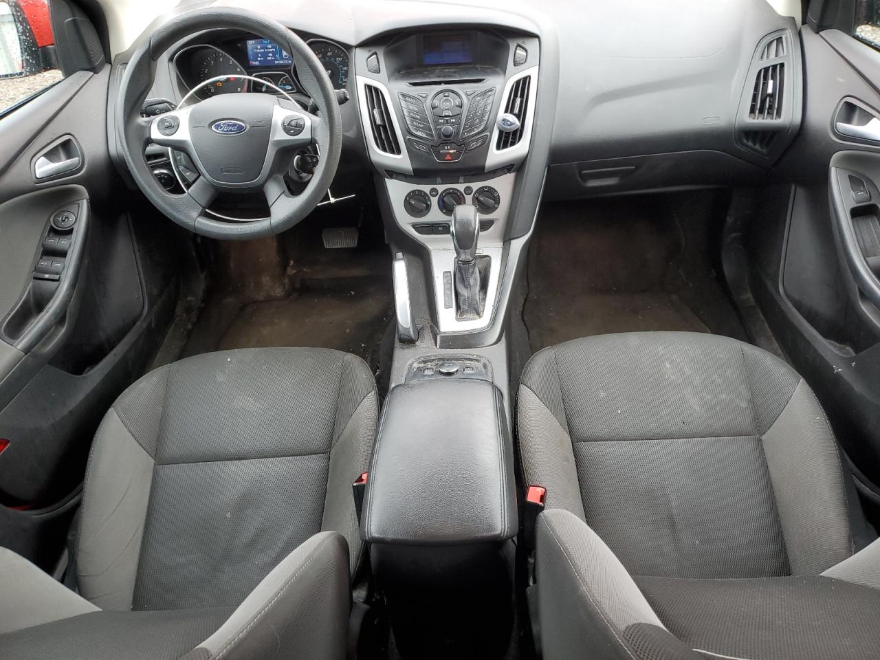 2014 Ford Focus Se vin: 1FADP3K22EL125588