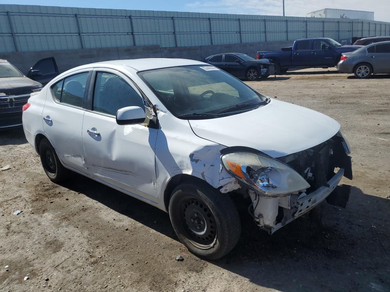 3N1CN7AP9EL819170 2014 Nissan Versa S