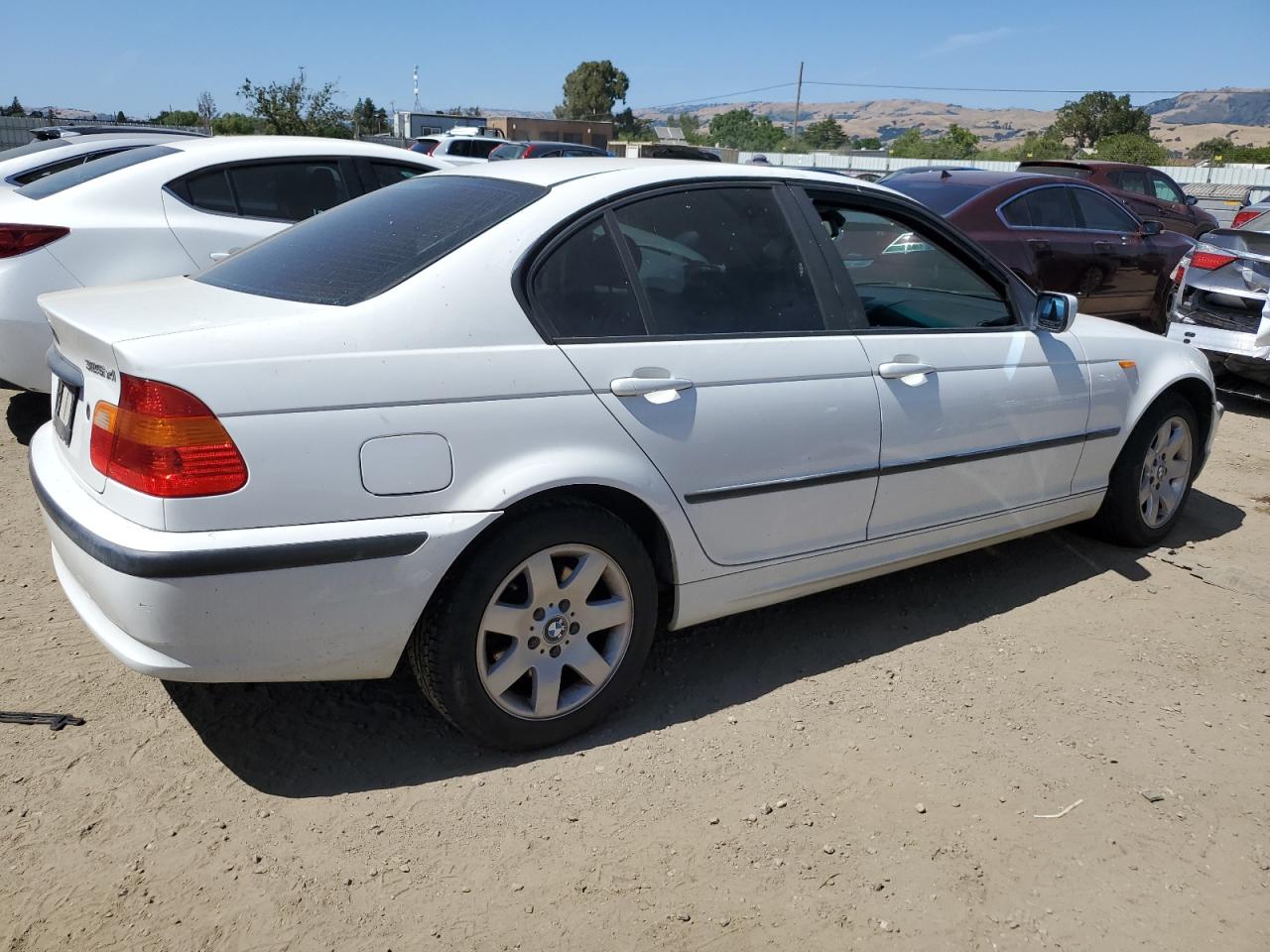 WBAEU33403PH90079 2003 BMW 325 Xi