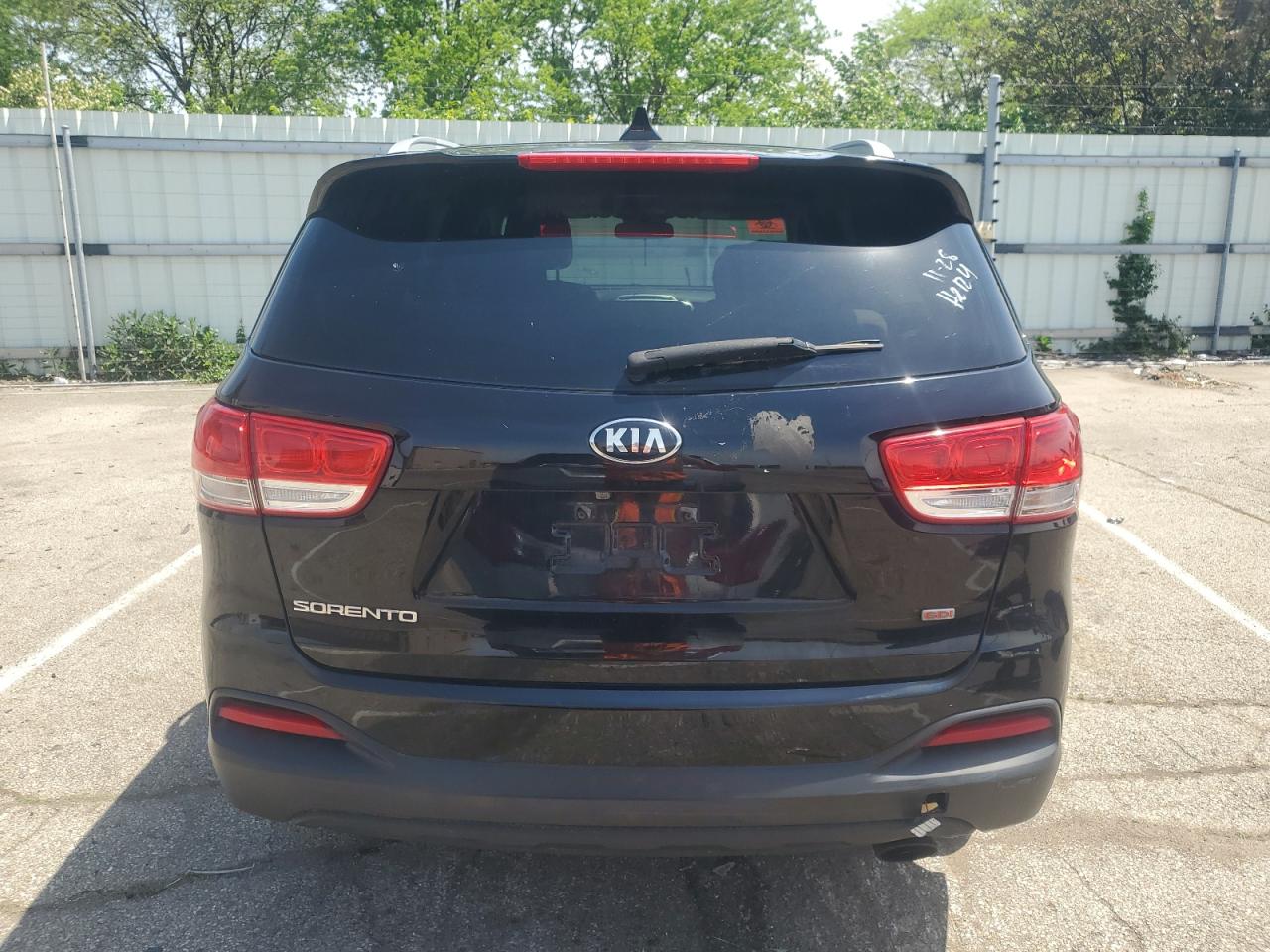 2016 Kia Sorento Lx vin: 5XYPG4A35GG036538