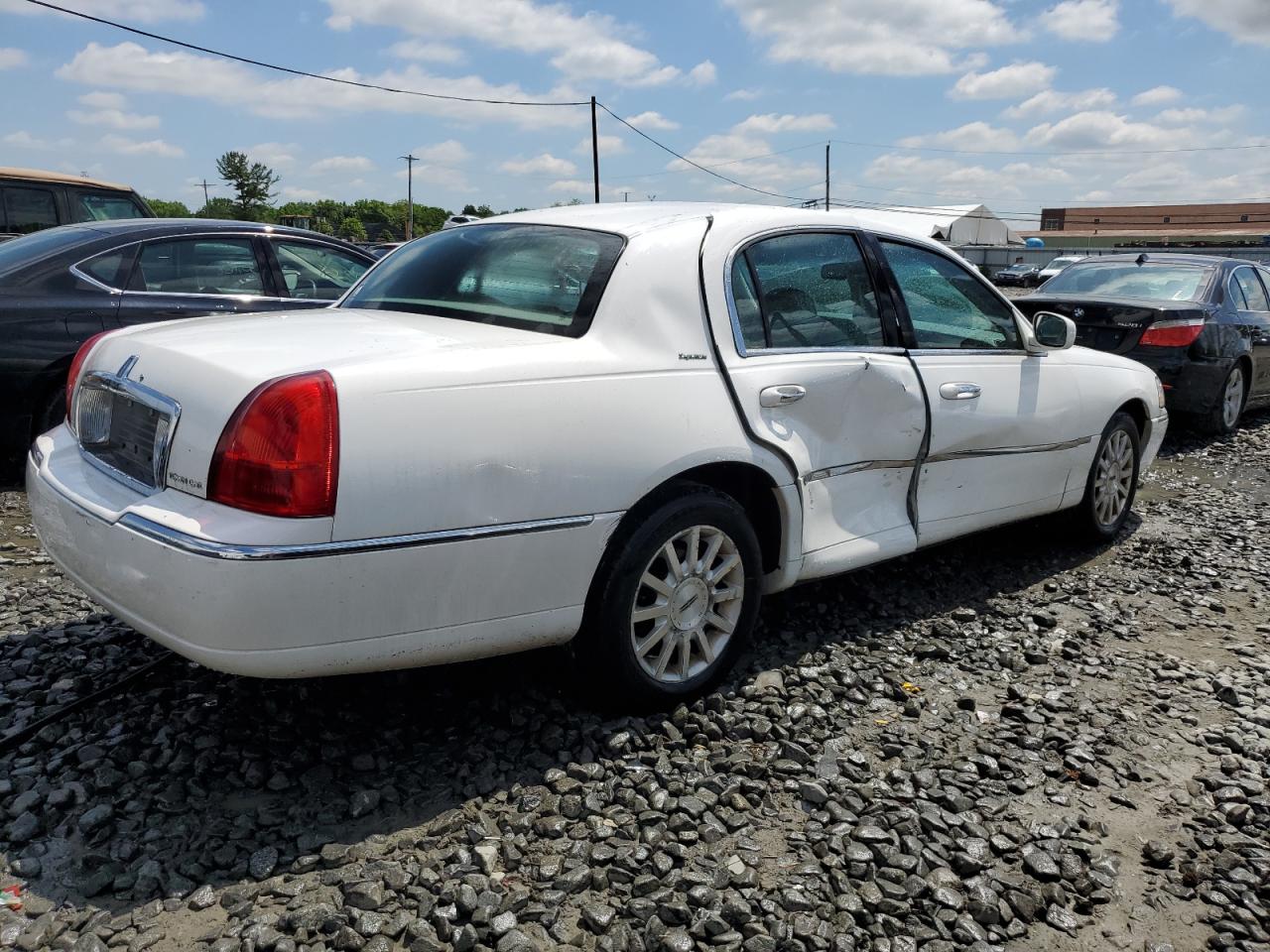 1LNHM81W07Y615163 2007 Lincoln Town Car Signature