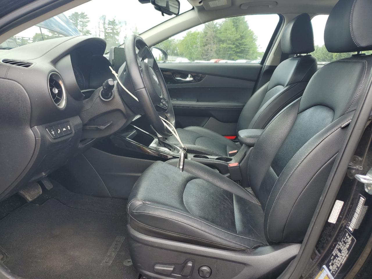 3KPF54AD7ME402955 2021 Kia Forte Ex