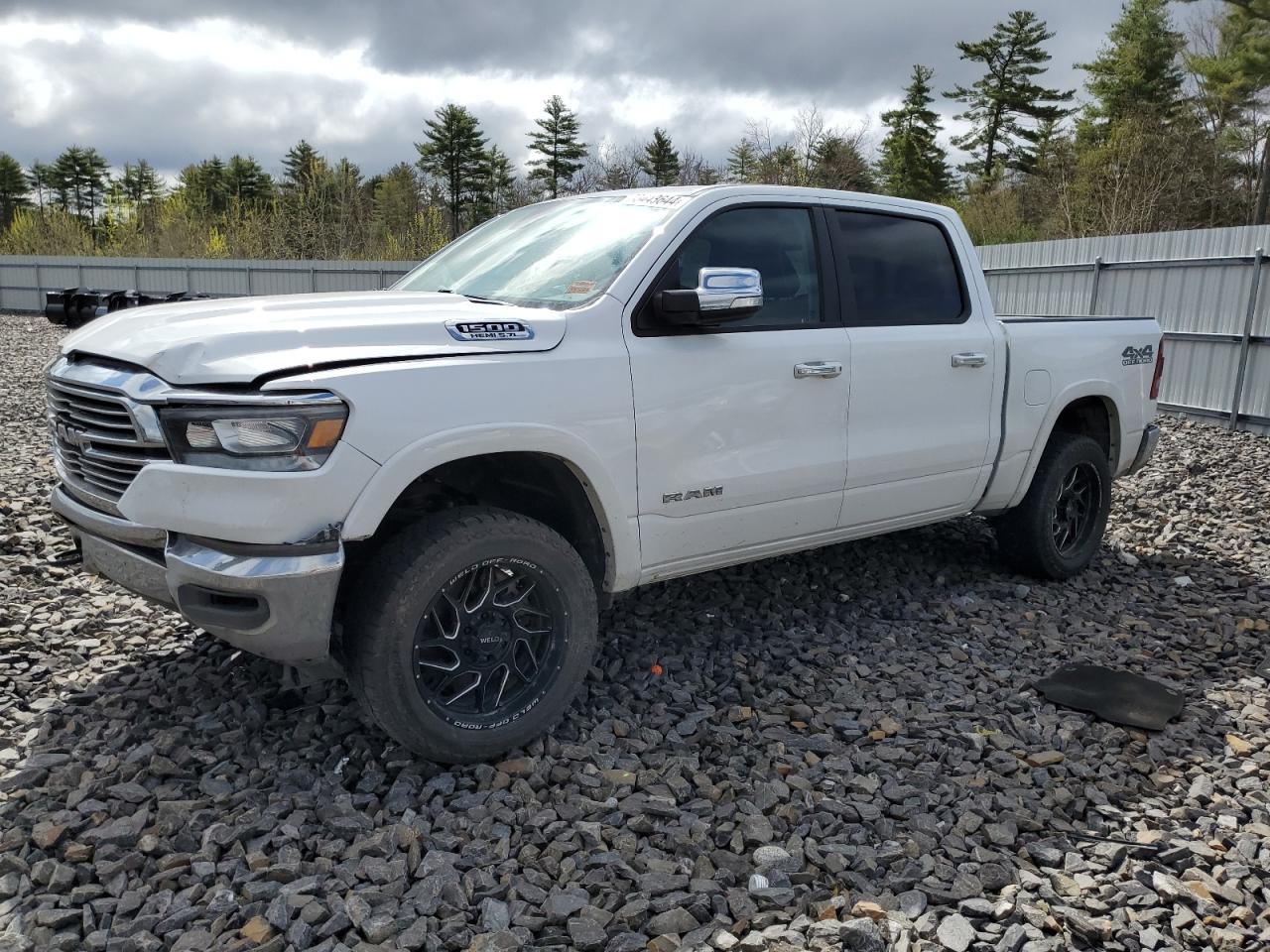 2020 Ram 1500 Laramie vin: 1C6SRFJT2LN282103